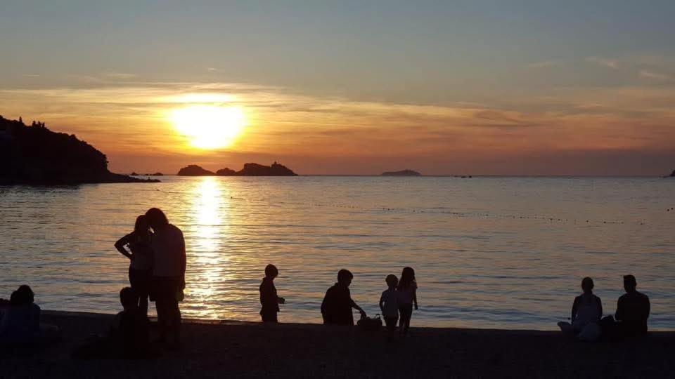 Alba * Dubrovnik