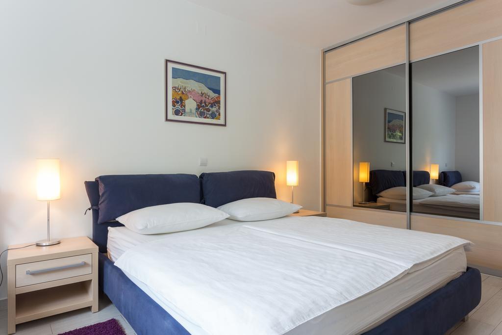 Apartman Alba *